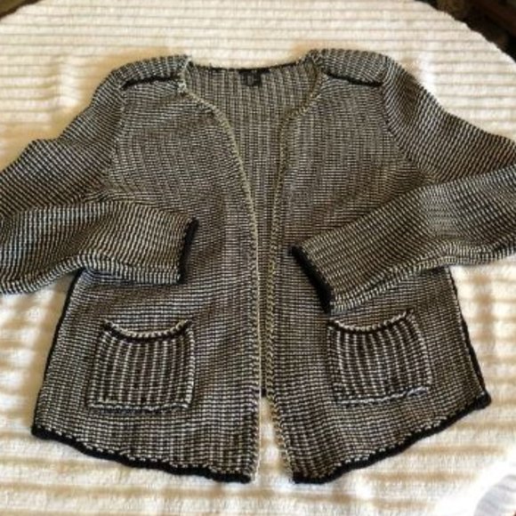 H&M knit blazer with silver chain lining - Picture 8 of 8